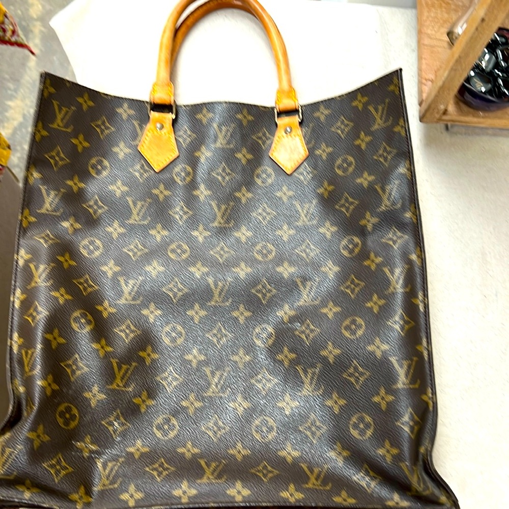 VINTAGE LOUIS VUITTON MONOGRAM SAC PLAT TOTE HANDBAG